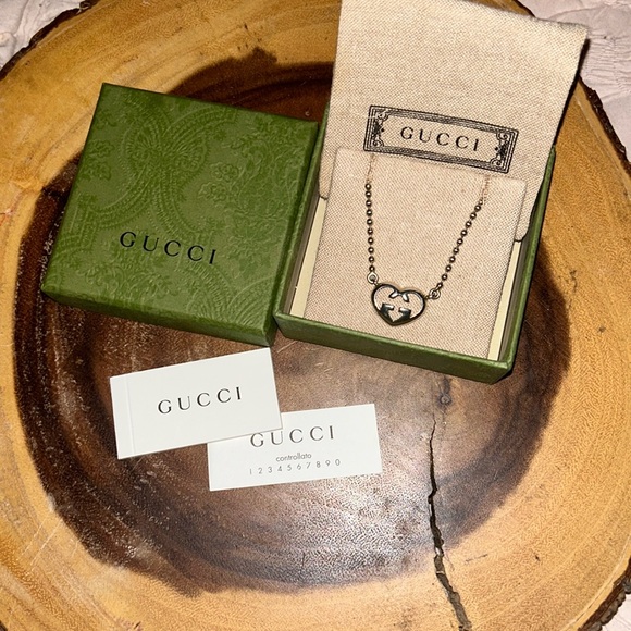 /sold/šÆ Gucci āLove Brittā Interlocking G Pendant with Necklace - Picture 4 of 15